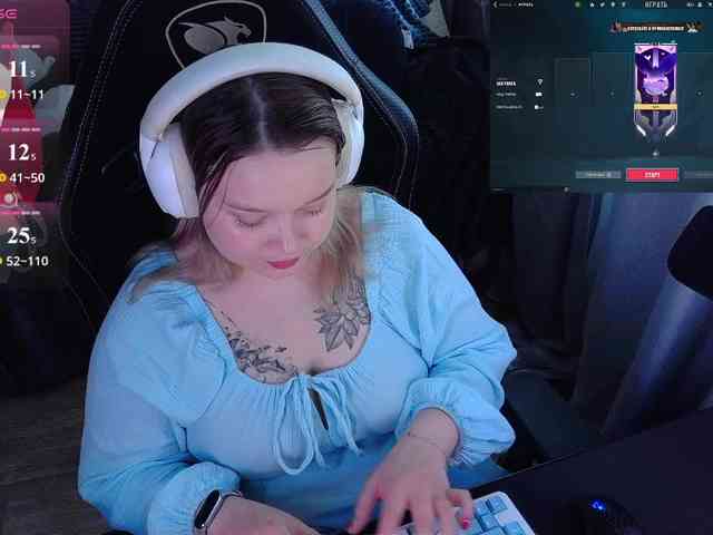 AlinaAdams webcam