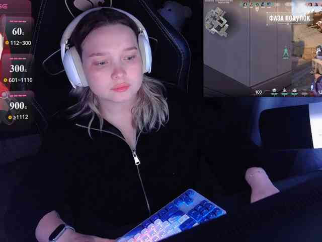 AlinaAdams webcam