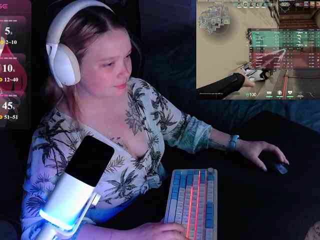 AlinaAdams webcam