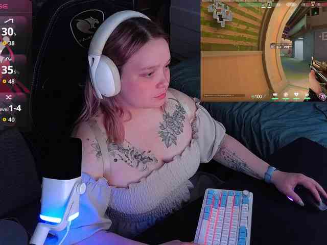 AlinaAdams webcam