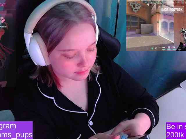 AlinaAdams webcam