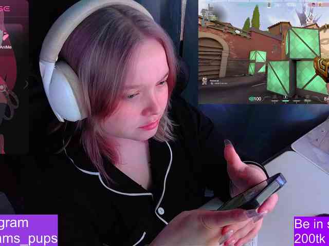 AlinaAdams webcam