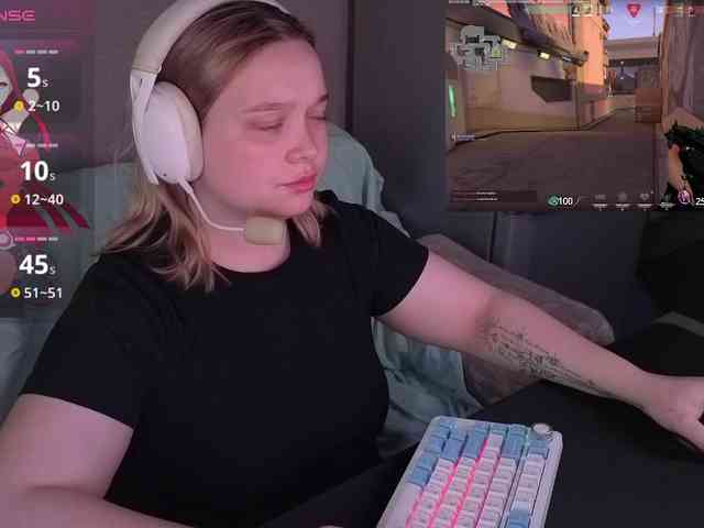 AlinaAdams webcam