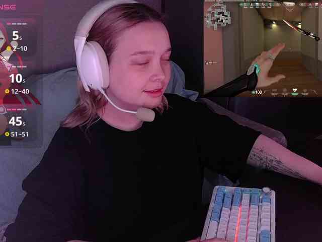 AlinaAdams webcam