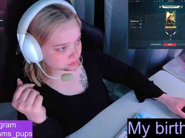 AlinaAdams webcam