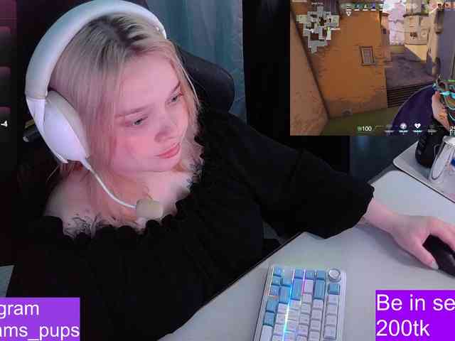 AlinaAdams webcam
