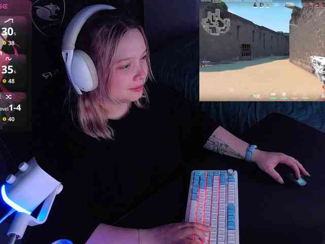 AlinaAdams webcam