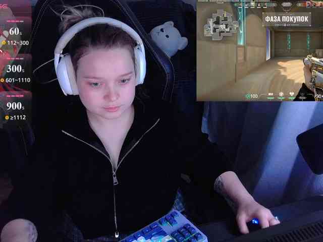 AlinaAdams webcam