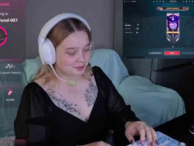 AlinaAdams webcam