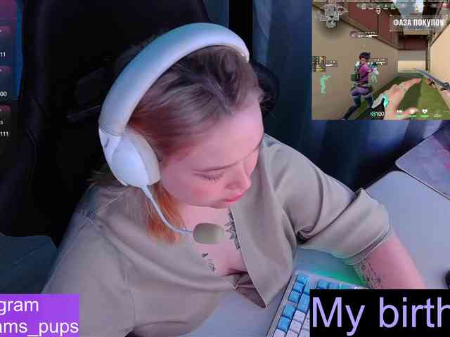 AlinaAdams webcam