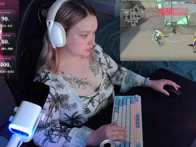 AlinaAdams webcam