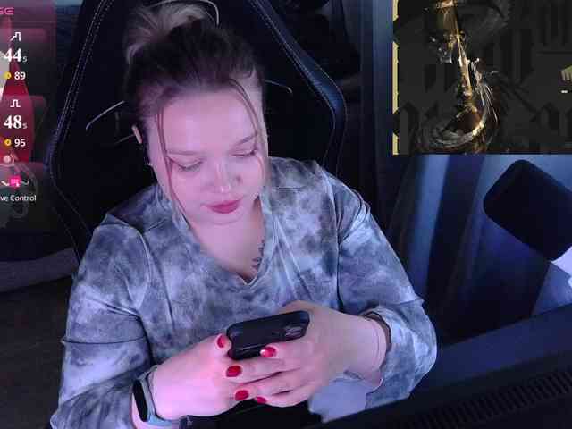 AlinaAdams webcam
