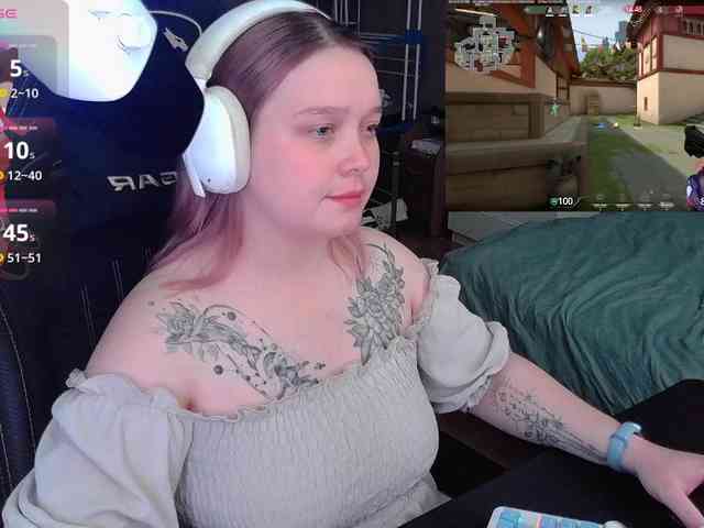 AlinaAdams webcam