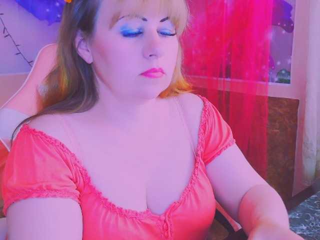 Mifika-1 live cam on BongaCams