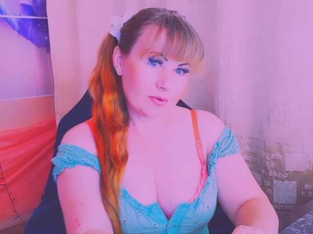 Mifika-1 live cam on BongaCams