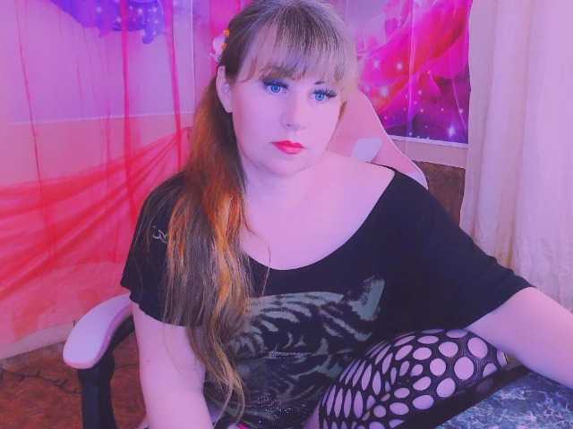 Mifika-1 live cam on BongaCams