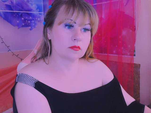 Mifika-1 live cam on BongaCams