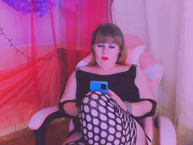 Mifika-1 live cam on BongaCams