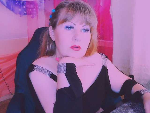 Mifika-1 live cam on BongaCams