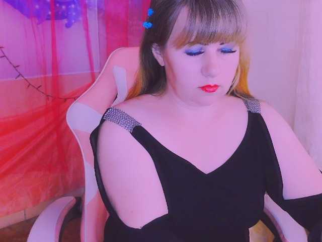 Mifika-1 live cam on BongaCams