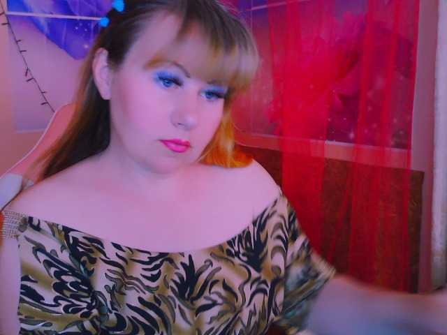 Mifika-1 live cam on BongaCams