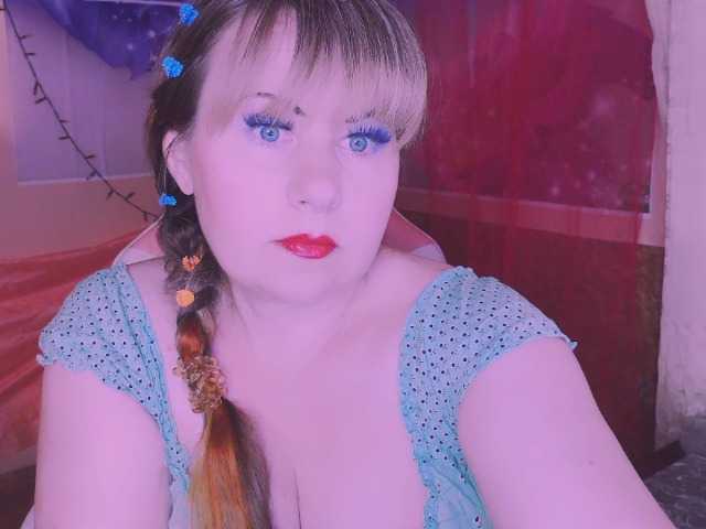 Mifika-1 live cam on BongaCams