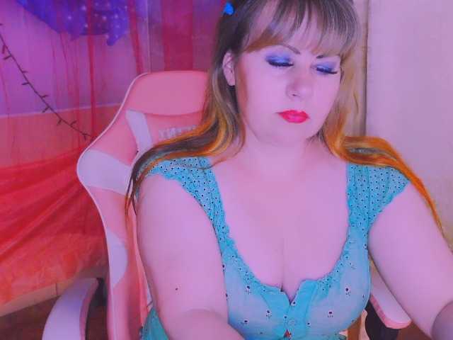 mifika-1 live sex show