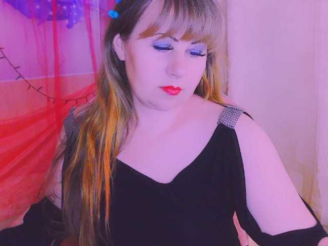 Mifika-1 live cam on BongaCams