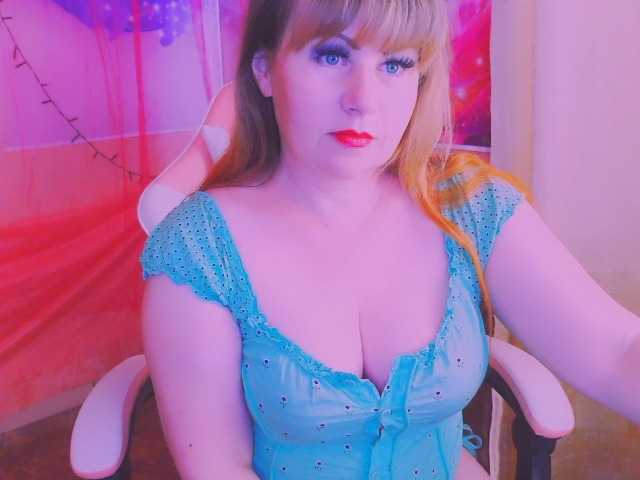 Mifika-1 live cam on BongaCams