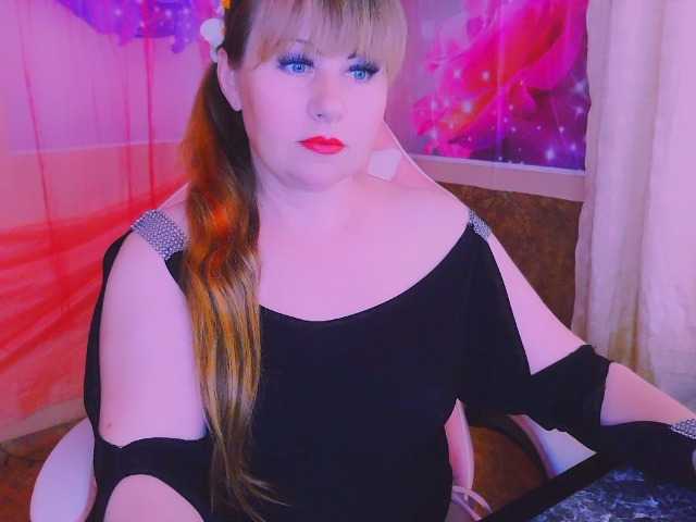 Mifika-1 live cam on BongaCams