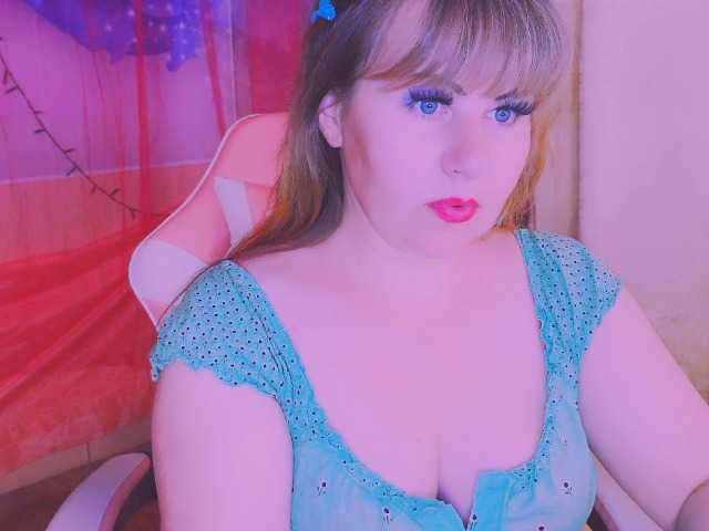 Mifika-1 live cam on BongaCams
