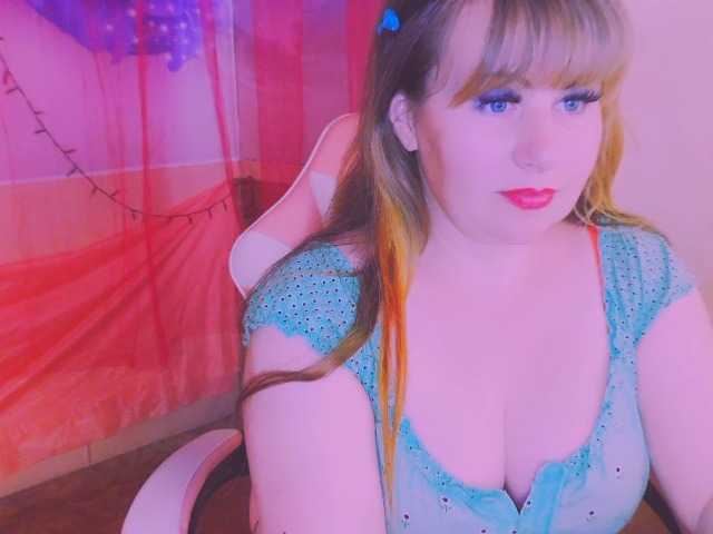 Mifika-1 live cam on BongaCams