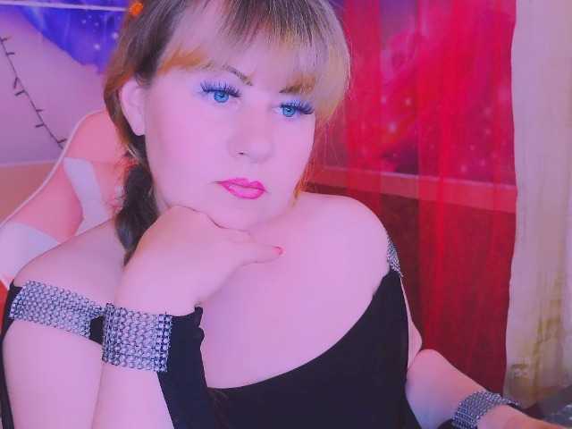 Mifika-1 live cam on BongaCams