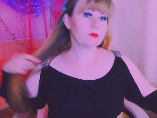 Mifika-1 live cam on BongaCams