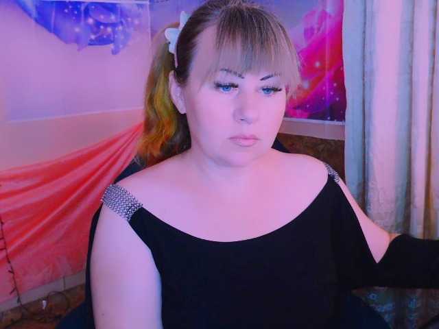 Mifika-1 live cam on BongaCams