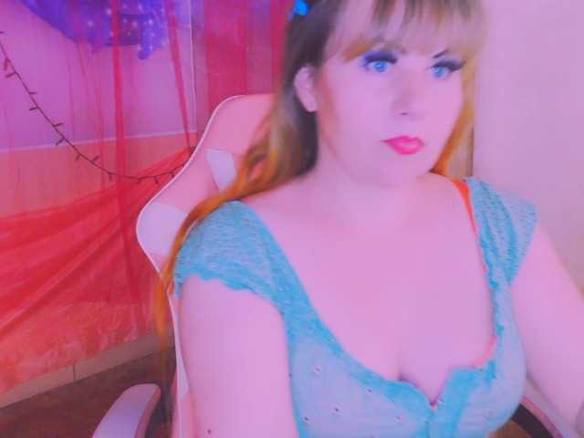 Mifika-1 live cam on BongaCams
