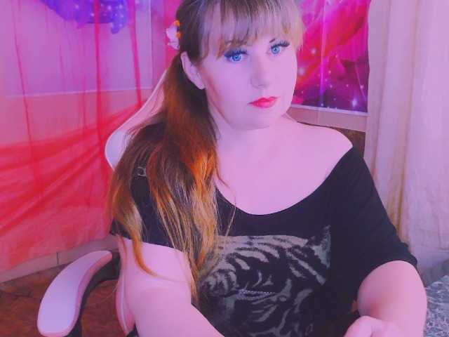 Mifika-1 Live Cam on BongaCams
