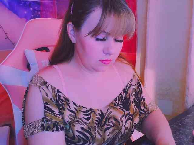 Mifika-1 Live Webcam on BongaCams