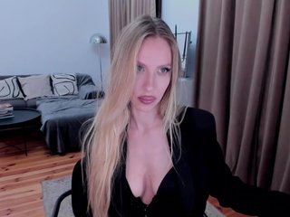 ToxicBlonde Porn Show