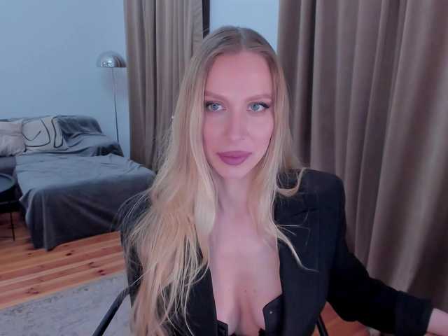 ToxicBlonde live cam on BongaCams