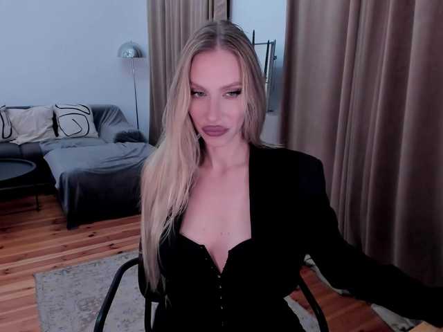 ToxicBlonde live cam on BongaCams