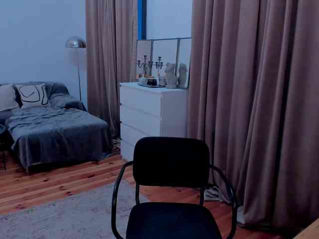 ToxicBlonde webcam