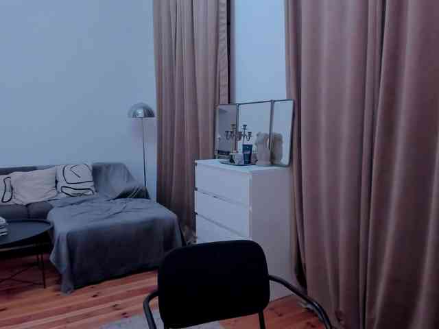 ToxicBlonde webcam