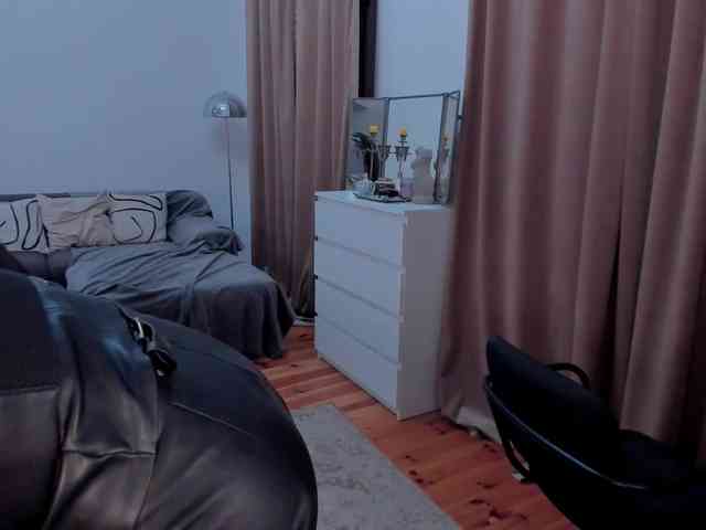ToxicBlonde webcam