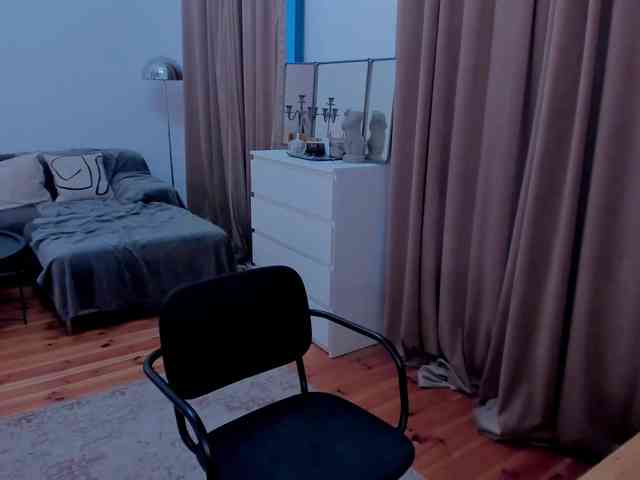 ToxicBlonde webcam