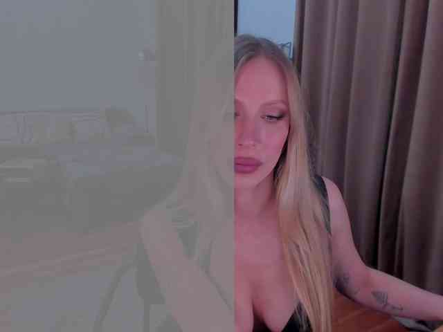 ToxicBlonde webcam