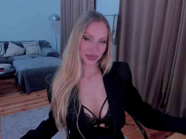 ToxicBlonde webcam