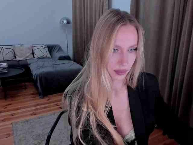 ToxicBlonde - Girl 