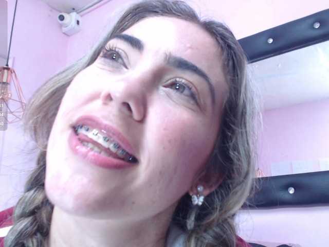 cintia7cute live cam preview