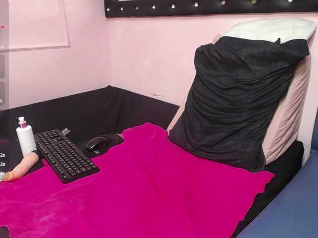 cintia7cute live cam on BongaCams